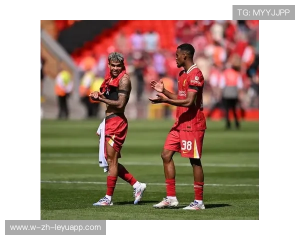 利物浦边路推进提速明显,迪亚斯灵活盘带有效