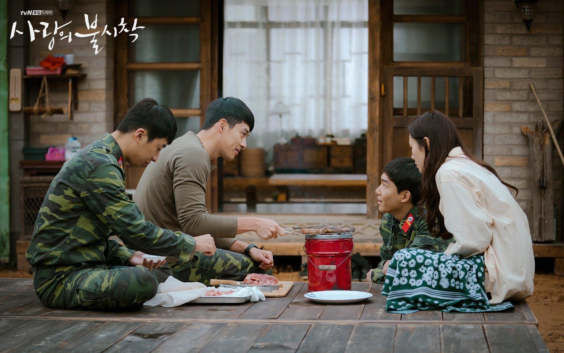 乐鱼电竞-世界杯预选赛中国队逆袭 球员拼搏精神获赞，世界杯预选赛中国队分析