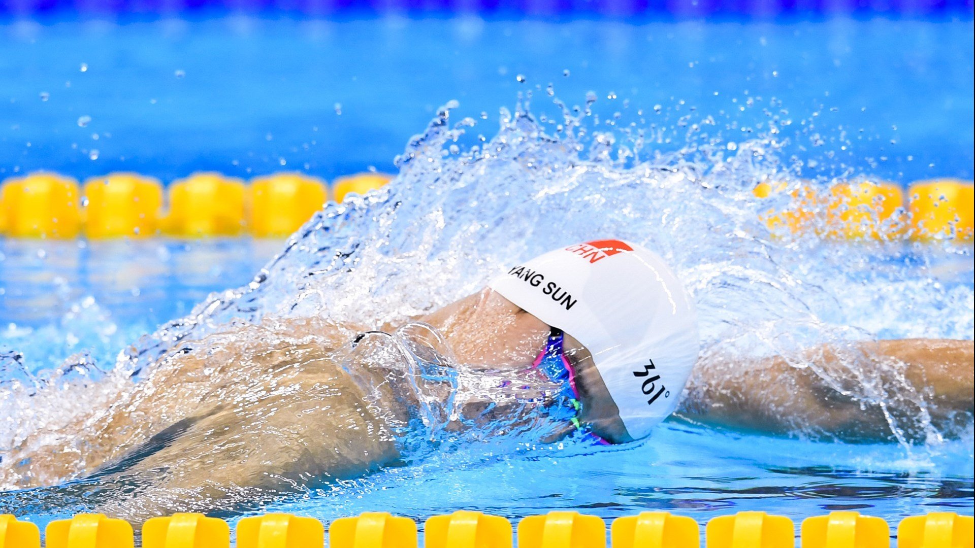 世界杯八强：法国2比1英格兰 凯恩点球射失成心结